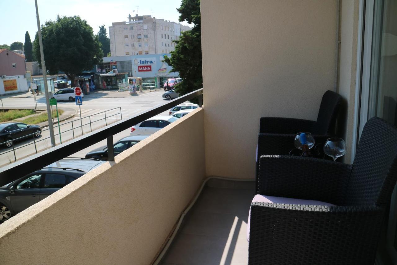 Appartamento Apartman Mark Pola Esterno foto
